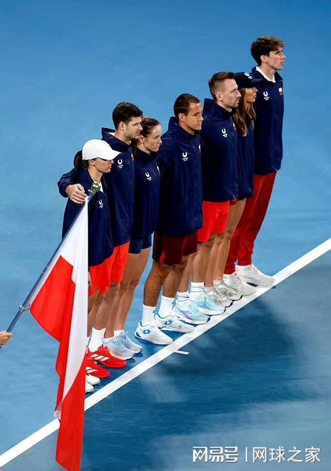 Kaiyun Sports-开云体育-波兰逆转首夺联合杯,本西奇送蛋丝袜仍难救主,瓦林卡被批拖油瓶