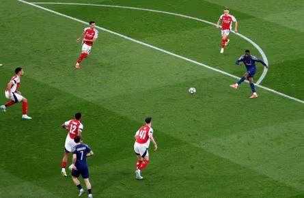 开云登录入口-自导自演决定比赛,登贝莱离金球奖又近一步