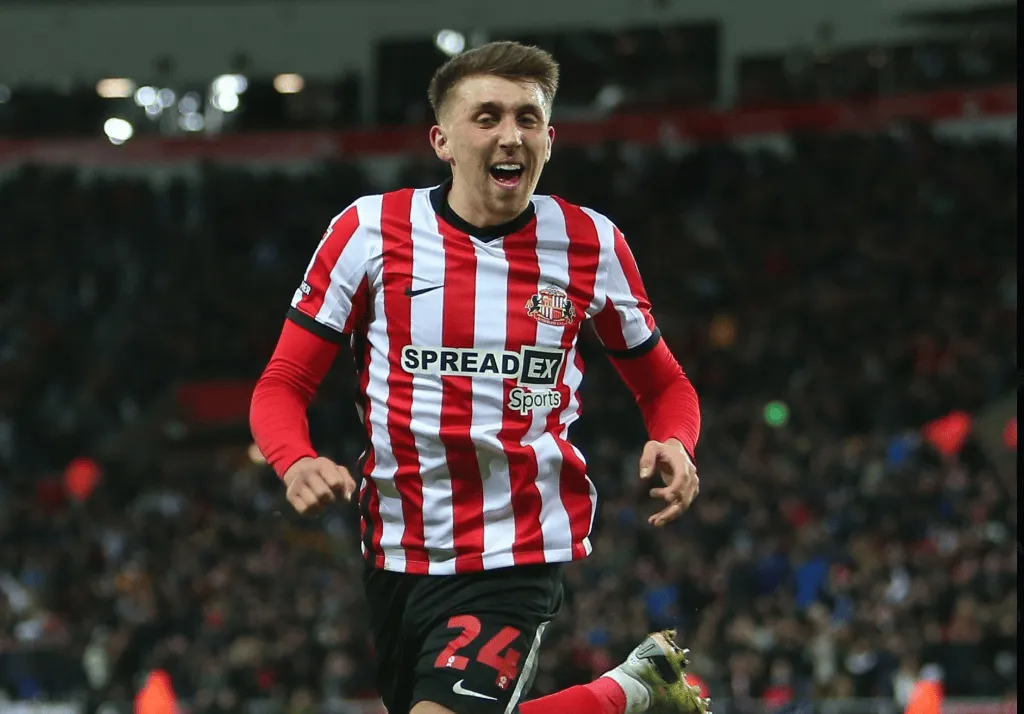 开云登录入口-桑德兰中场丹尼尔-尼尔接近离队，流浪者/谢菲联有意他